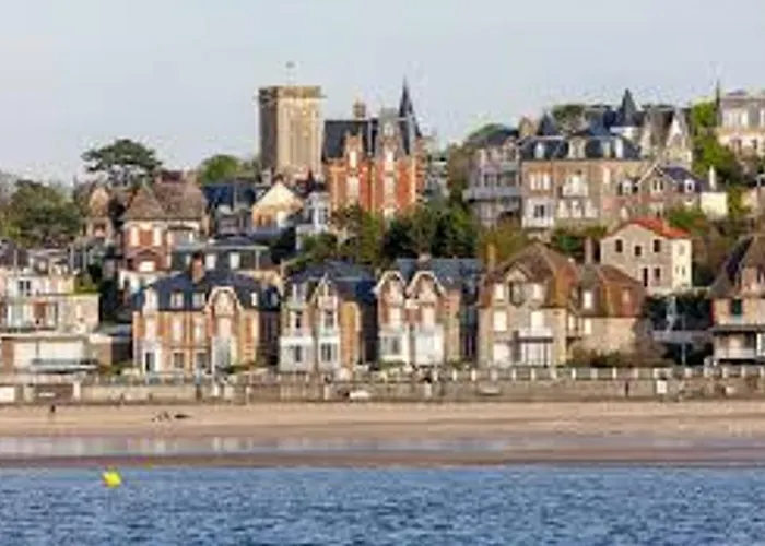 3 Pieces Avec Mezzanine Pres De La Plage, Parking Compris - Fr-1-712-19 * Villers-sur-Mer